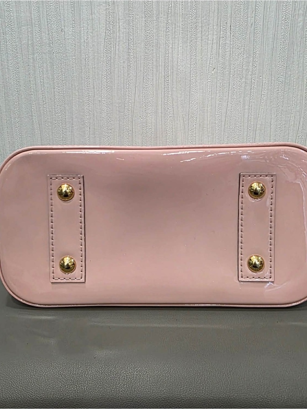 Louis Vuitton Alma BB Monogram Vernis — Rose Ballerine - Picture 2 of 7